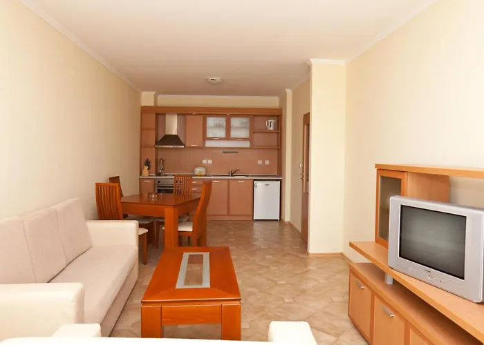 In Plaza Apartment Slantschew brjag