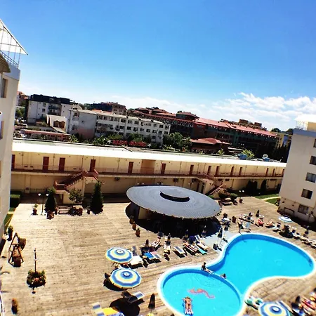 Apartament In Plaza *