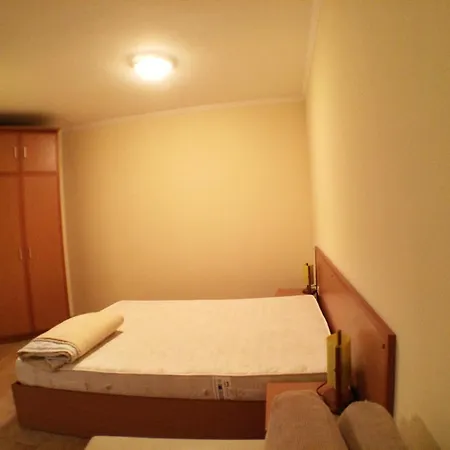 Apartment In Plaza